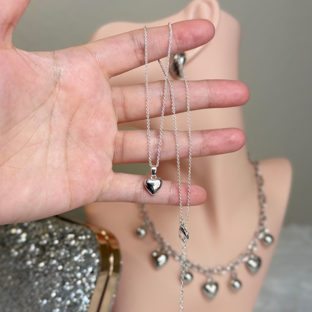 ⚜️ Silver Heart Pendant Necklace - Picture 5 of 6